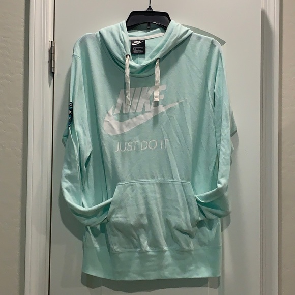 Nike Tops - NIKE SIZE XL SUPER SOFT HOODED PULLOVER